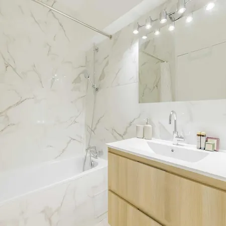 Apartament Near 1 Bdr 4p La *
