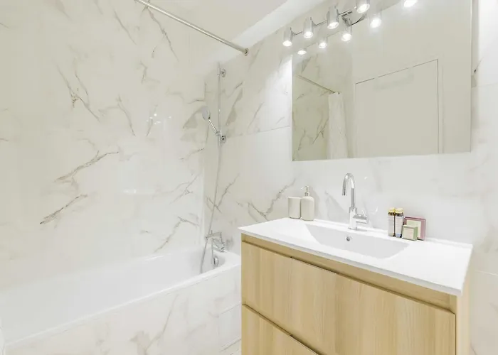 Appartement Near 1 Bdr 4p La *